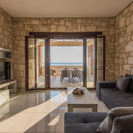 La Perla Villa
