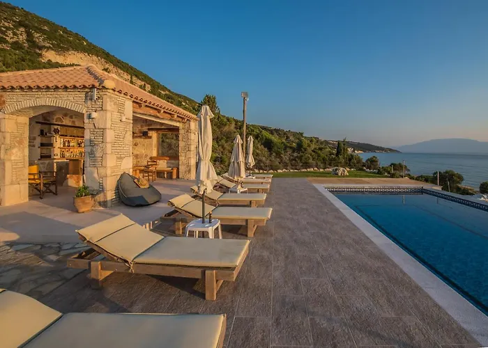 La Perla Villa *